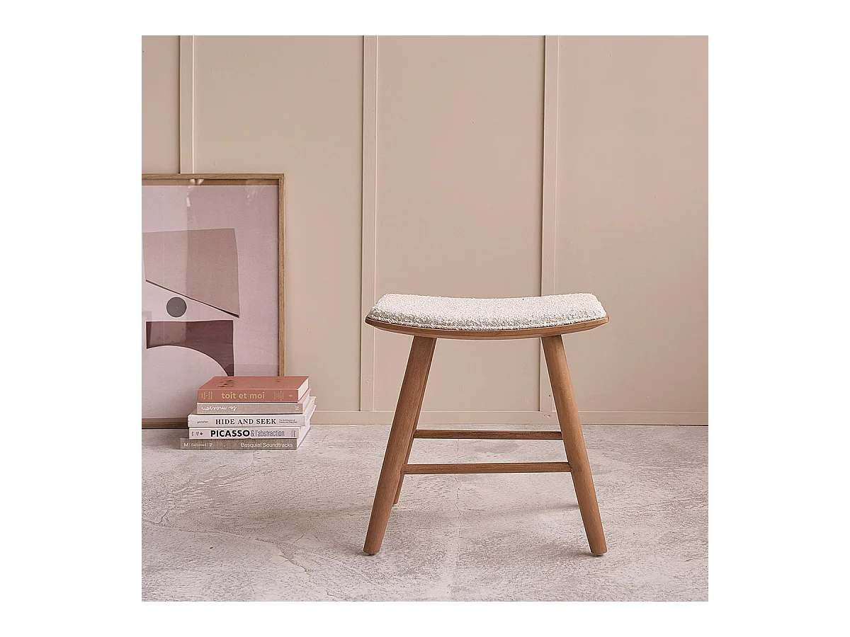 Set di 2 sgabelli in teak massello e tessuto bouclé, 45 cm