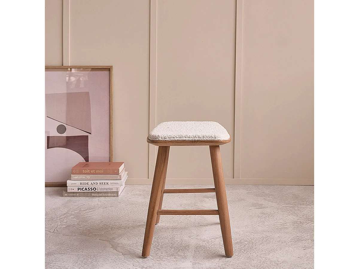 Set di 2 sgabelli in teak massello e tessuto bouclé, 45 cm