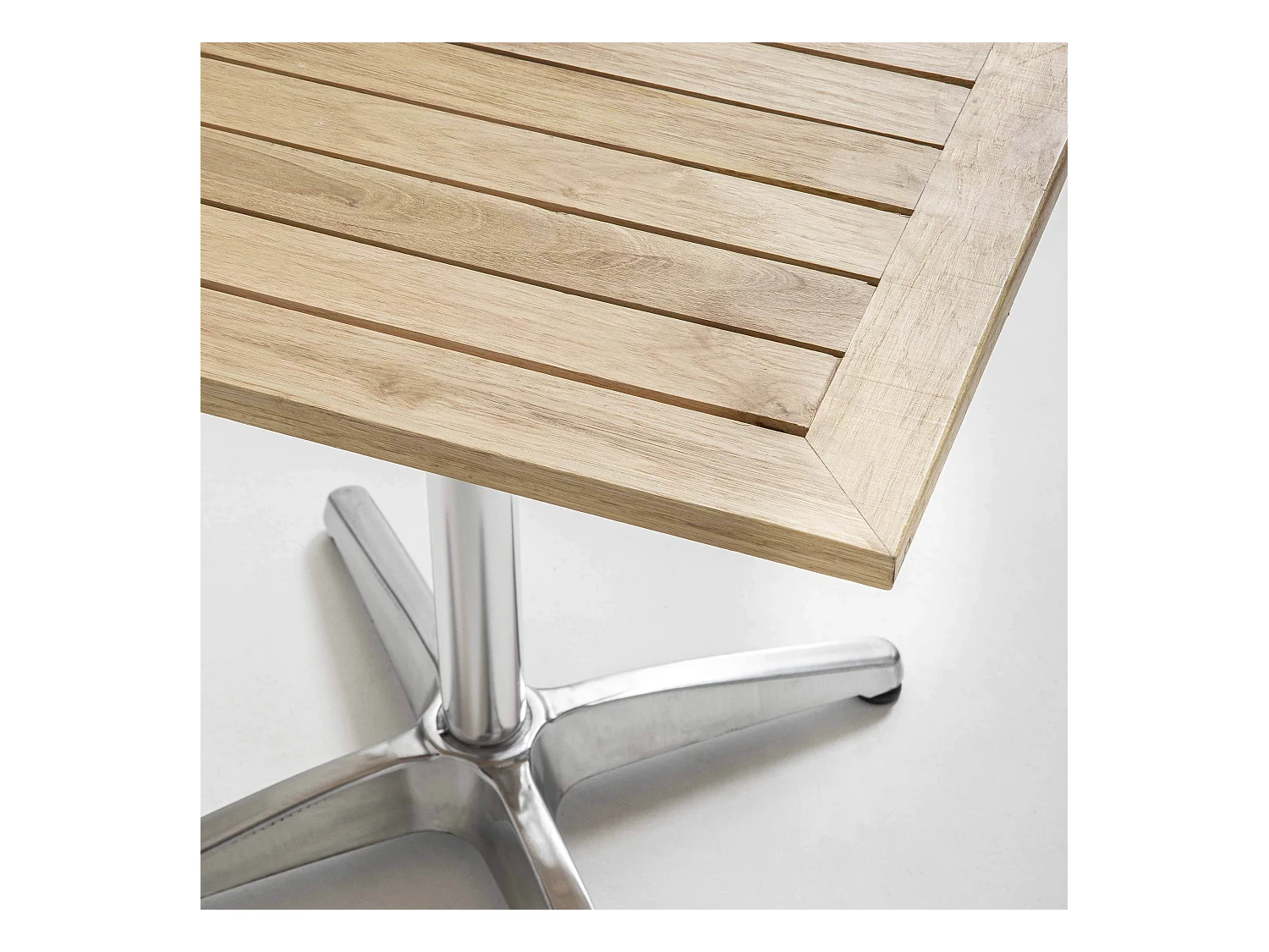 Table de jardin pliante et 4 chaises en aluminium et bois