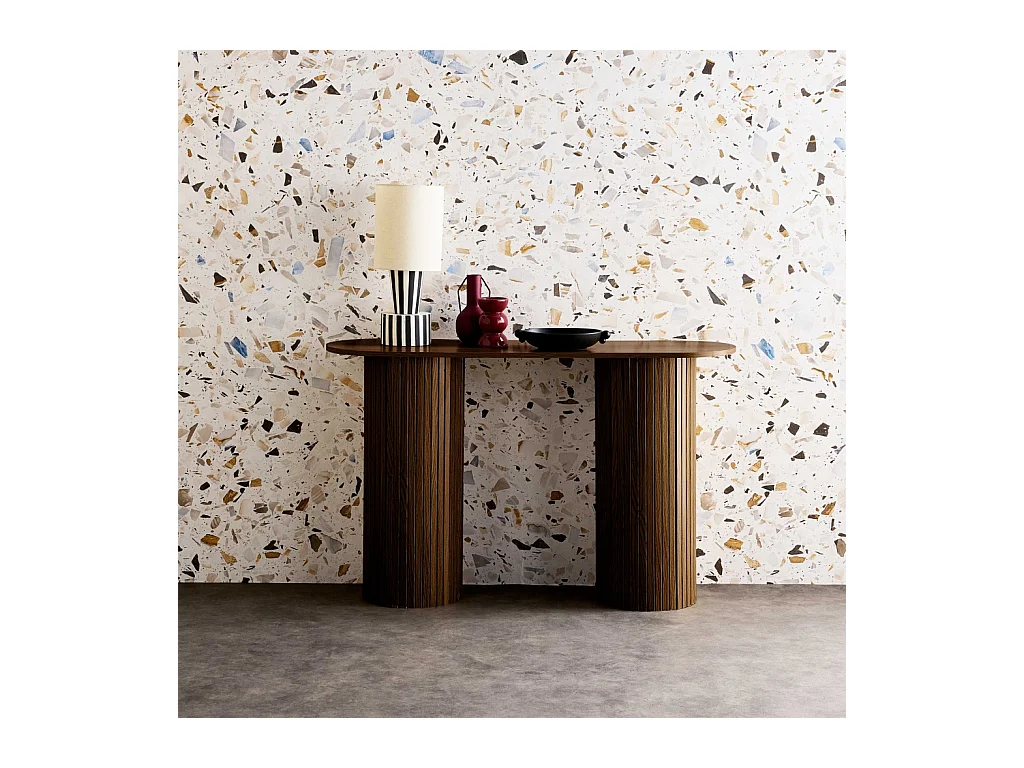 Console ovale scandinave décor bois rainuré. pieds ronds. couleur noyer. L 120 x P 35 x H 75cm