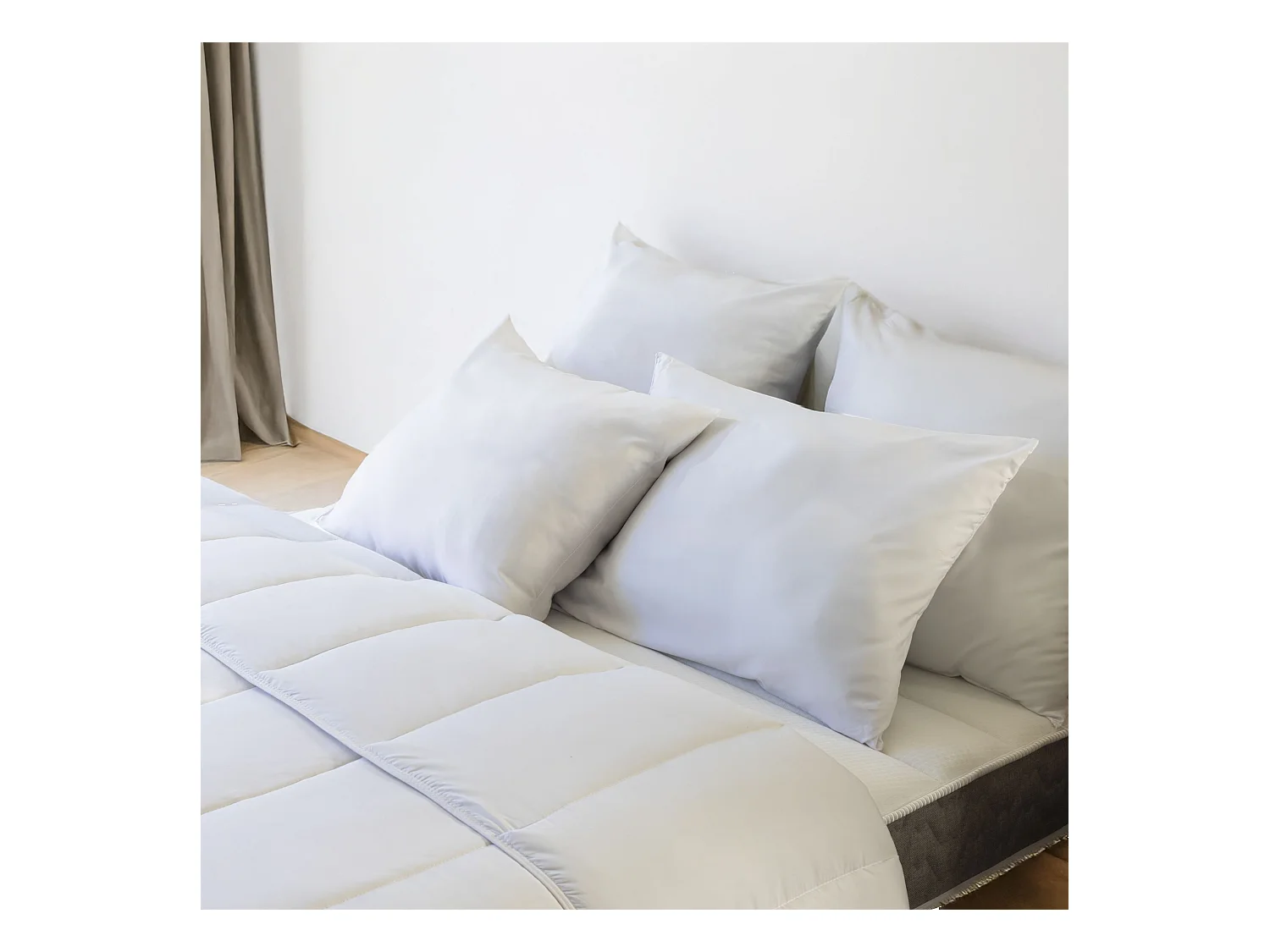 Pack couette 4 saisons et oreiller anti-acariens et anti-bactériens 140x200 cm