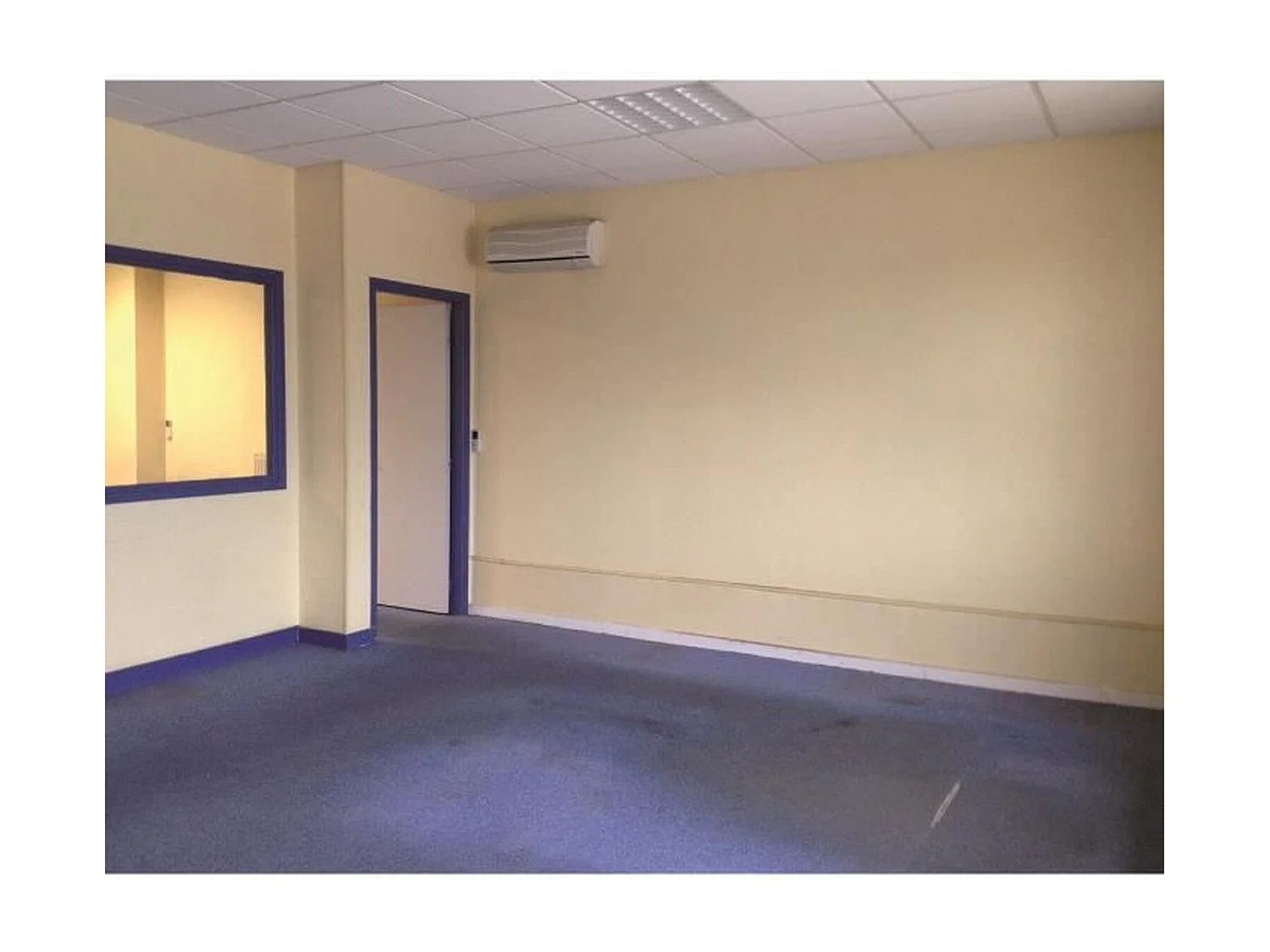 Aspiradora 3 en 1 Inyector Extractor de Agua y Polvo SPO 20L - Tanque de PVC - 1250W