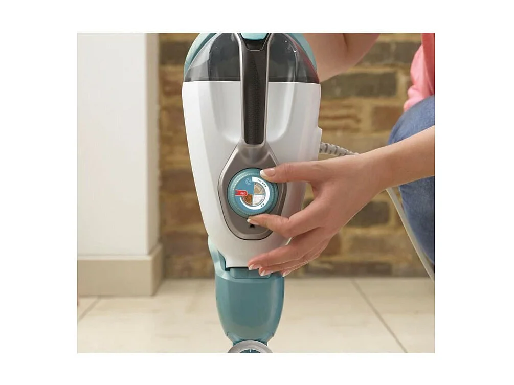 BLACK+DECKER BHSM166DSM-QS - Balai vapeur multifonctions - Gant Steamitt - 11 accessoires - 1600W - Chauffe en 15sec