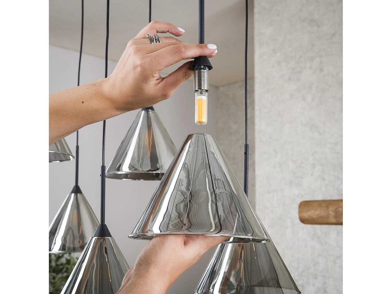 Suspension 5+4 abat-jour conique en verre - Verre gris fumé