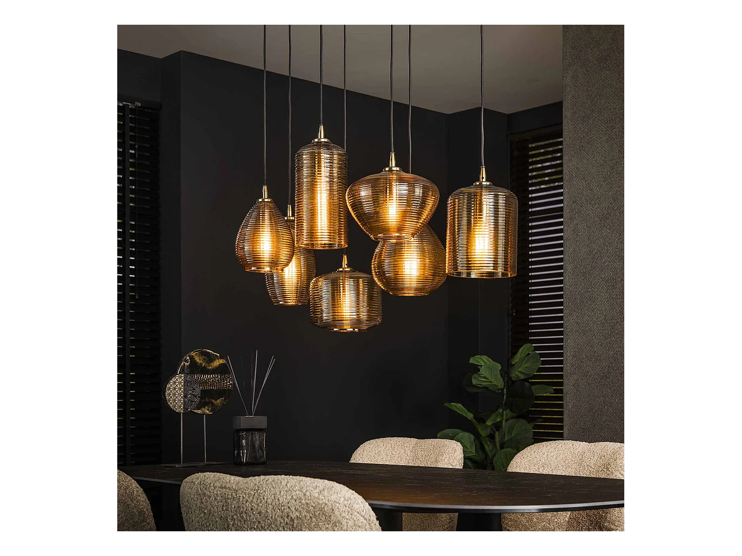 Suspension 4+3 bandes horizontales en verre ambré