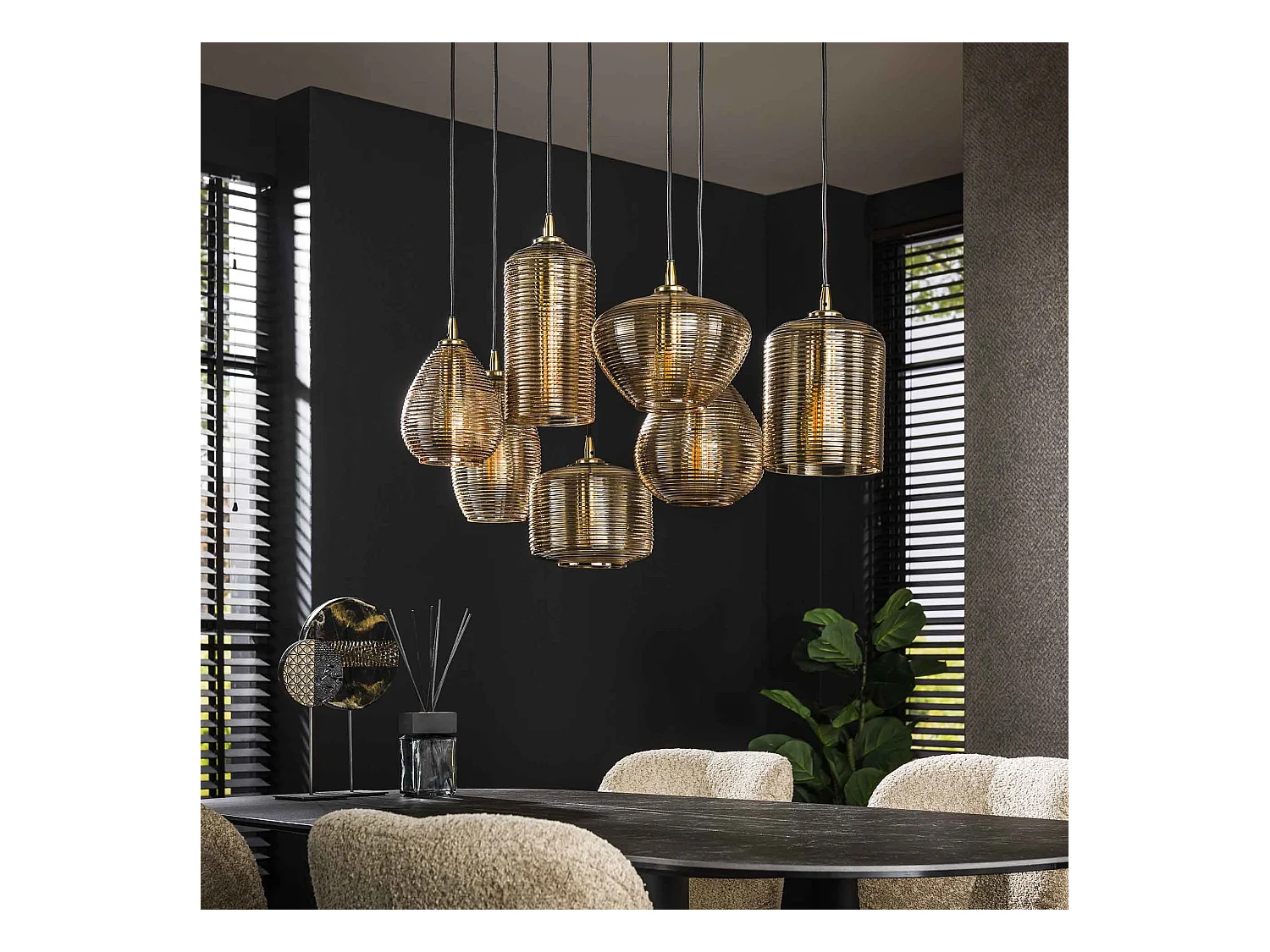 Suspension 4+3 bandes horizontales en verre ambré