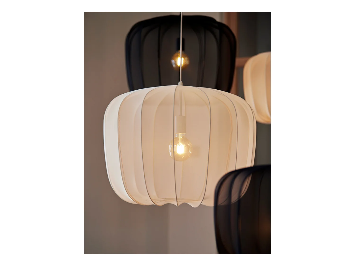 Pendelleuchte PLUMERIA - Ø60x45cm - Beige