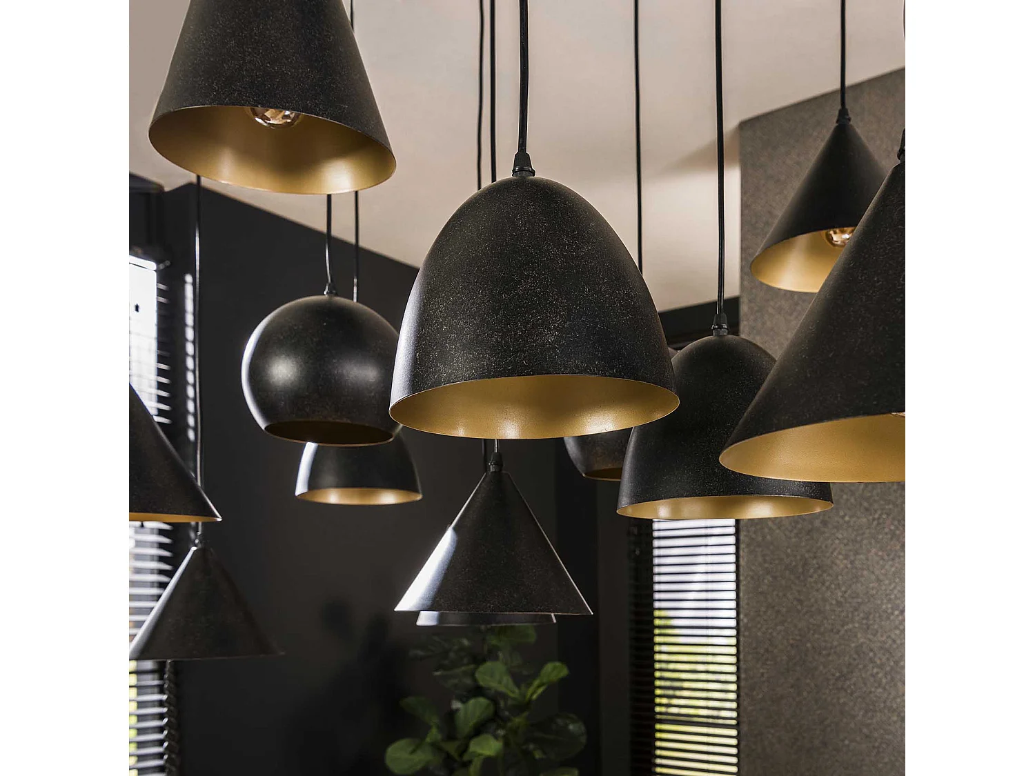 Lámpara colgante XXL de 18 l con pantalla metálica - Negro Ártico