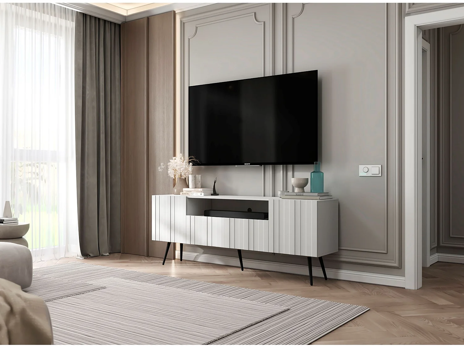 Mueble de TV con 3 puertas y hueco – Cuerpo blanco mate, frentes acanalados blanco mate – 150 cm, patas negras