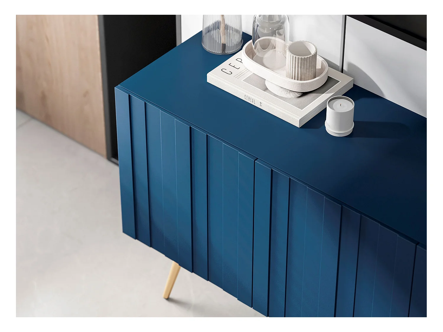 Meuble TV avec 4 portes - Corps Bleu marine mat, façades rainurées Bleu marine mat - 150 cm, pieds dorés