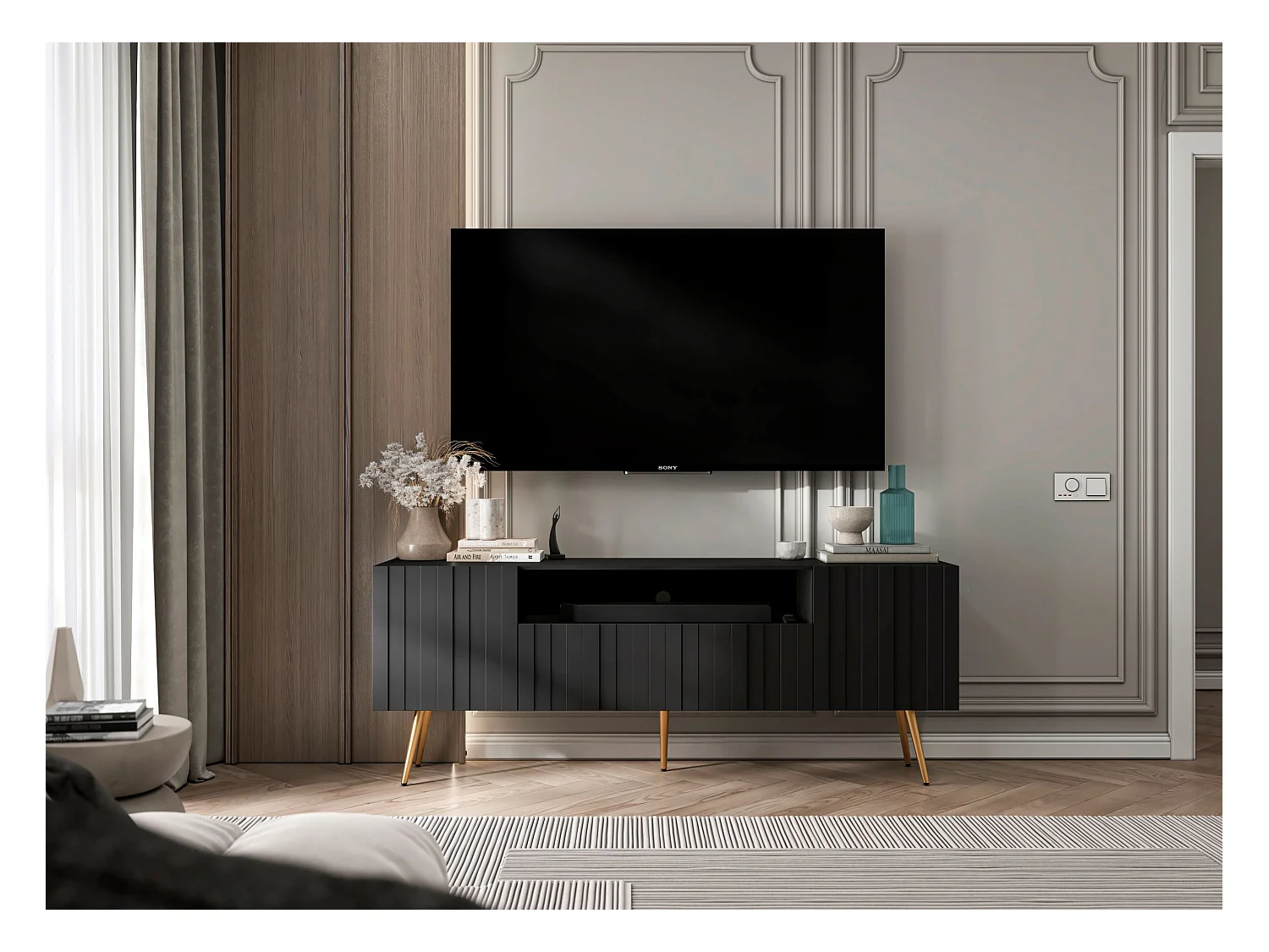 Meuble TV avec 3 portes et niche - Corps Noir mat, façades rainurées Noir mat - 150 cm, pieds dorés