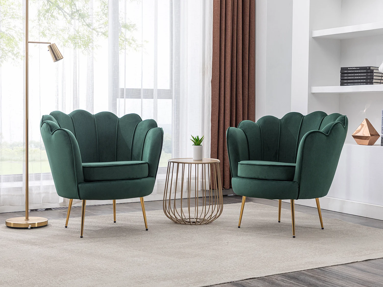 Fauteuil coquillage en velours vert sapin DANDELION de Pascal Morabito