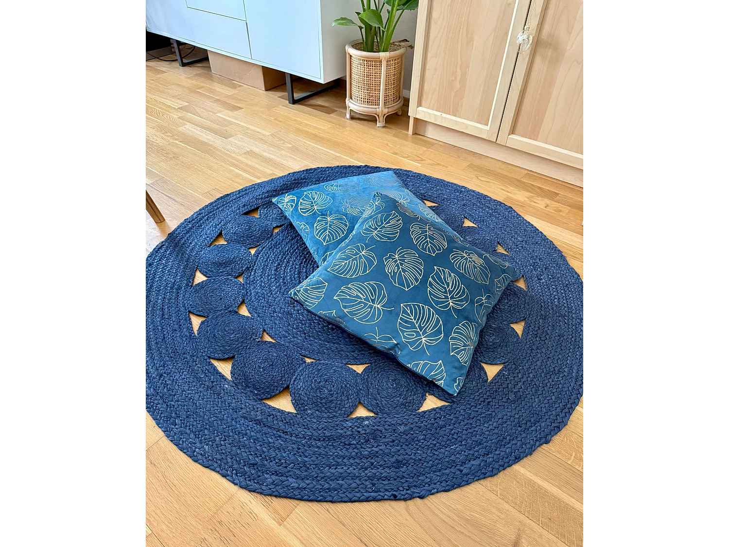 Set van 2 decoratieve kussens DELICIOSA Fluweel 45 x 45 cm Blauw Bladpatroon