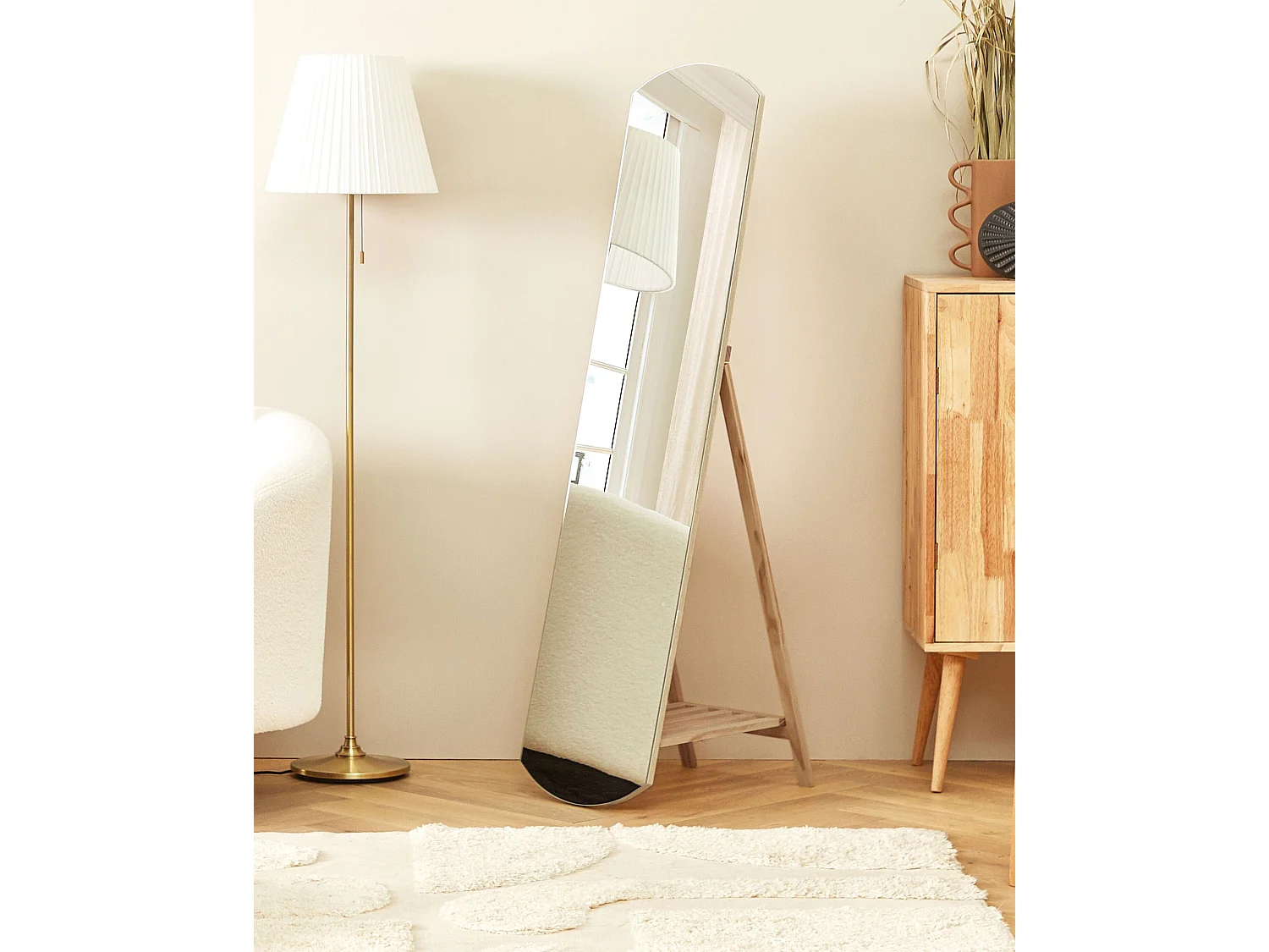 Miroir sur pied avec étagère CHERBOURG 150 cm Bois de pin Marron clair