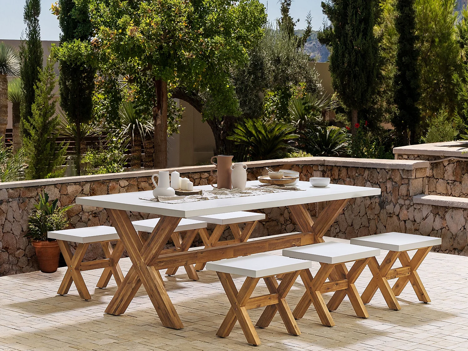 Gartenmöbel Set mit Hockern 6-Sitzer OLBIA Beton Weiss