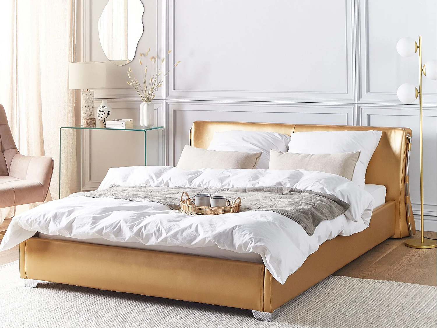 Extravagantes Lederbett in Gold 160x200 cm mit LED-Beleuchtung Paris