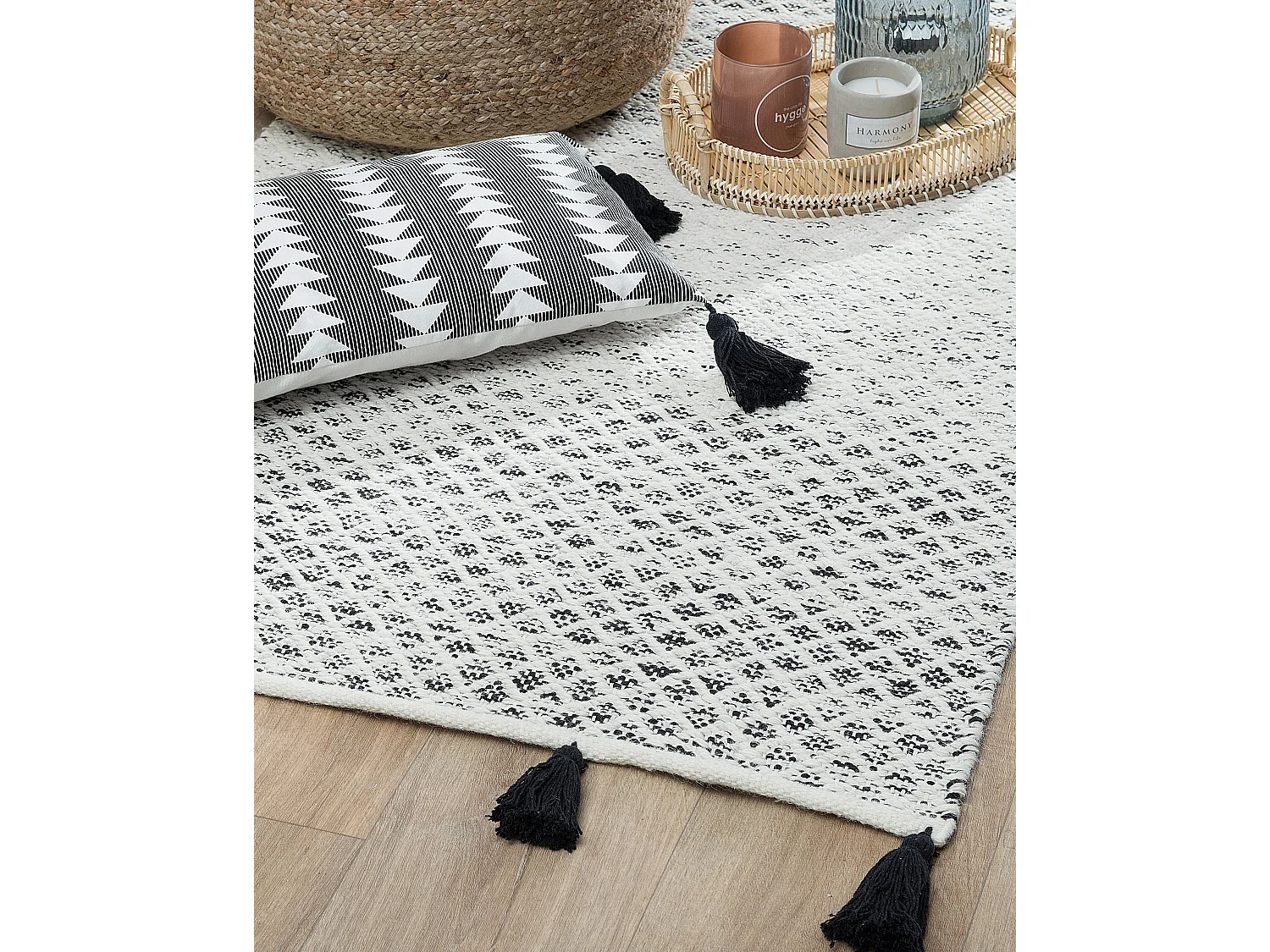 Tapete preto e branco 80 x 150 cm GEMLIK