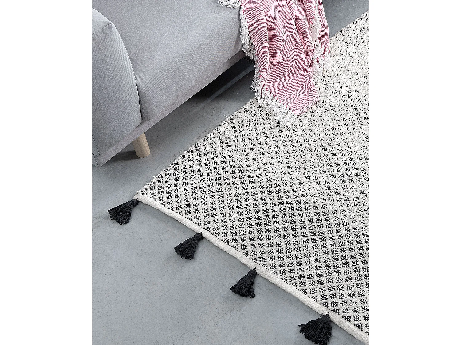 Tapete branco e preto 140 x 200 cm GEMLIK