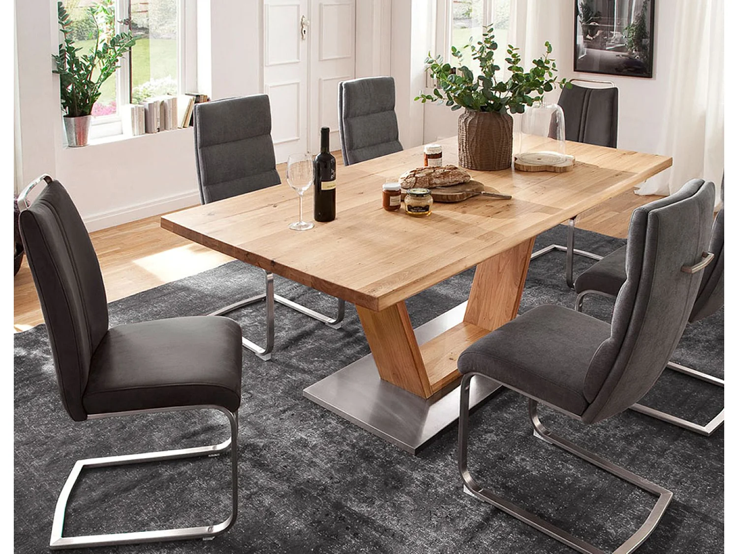 Table à manger bord droit en bois massif avec pied en V - L.160 x H.77 x P.90 cm