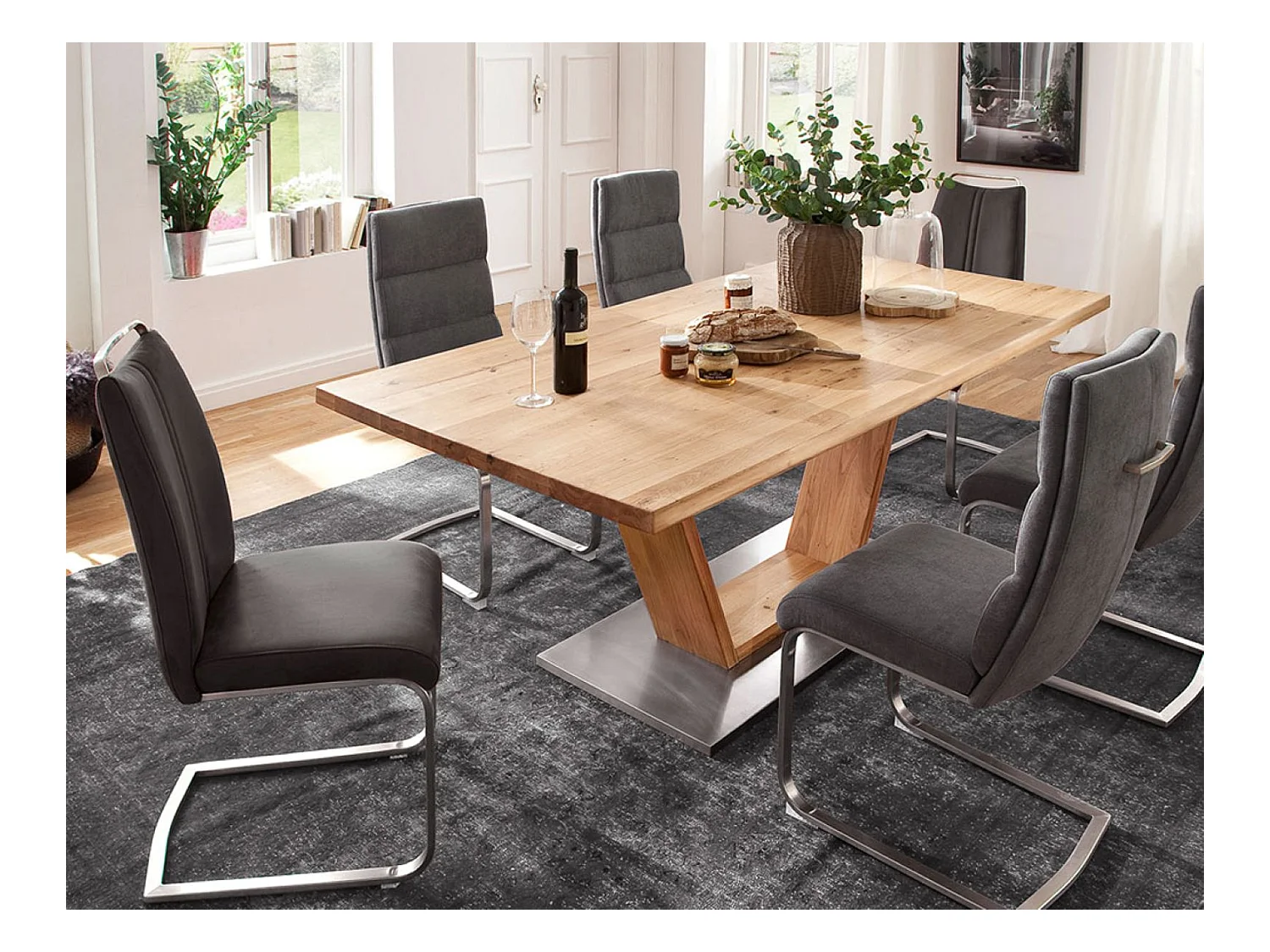 Table à manger en bois massif bord d'arbre en V - L.160 x H.77 x P.90 cm