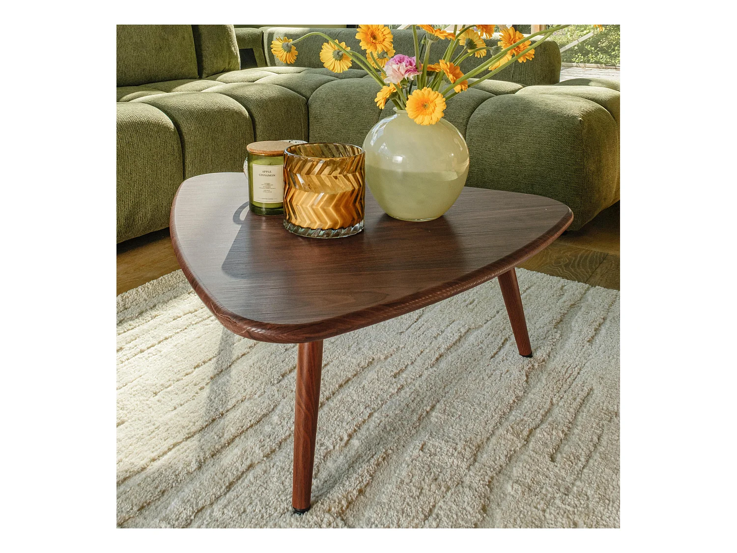 Table basse triangulaire en MDF bois foncé