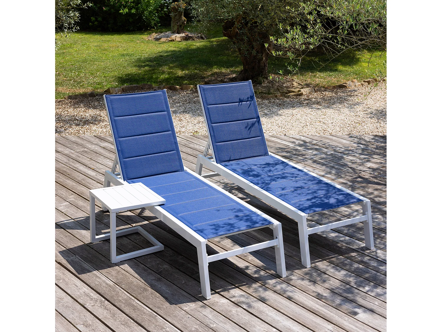 Set 2 bains de soleil et table d'appoint BARBADOS en textilène bleu - aluminium blanc - HAPPY GARDEN