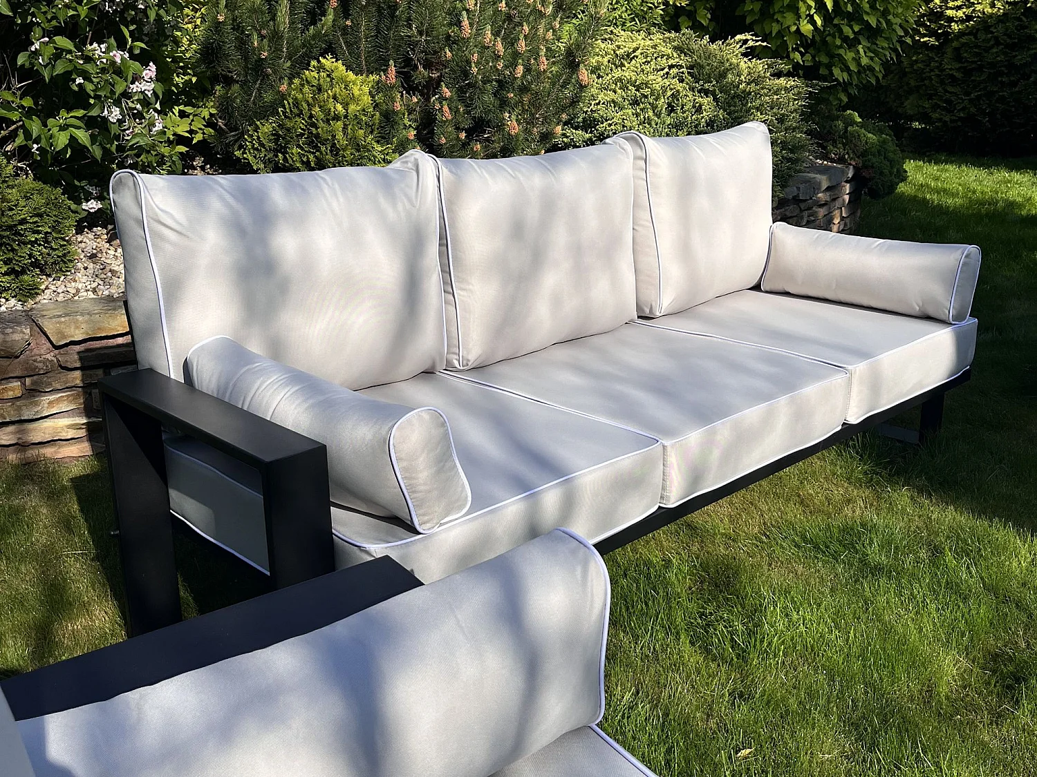 Canapé de jardin 3 places VERDINO avec cadre métallique beige