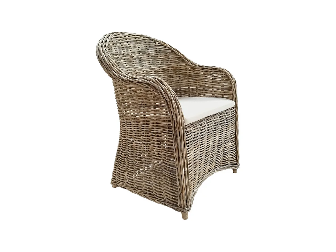 Fauteuil en kubu naturel tressé avec coussin blanc – MAEVA 2
