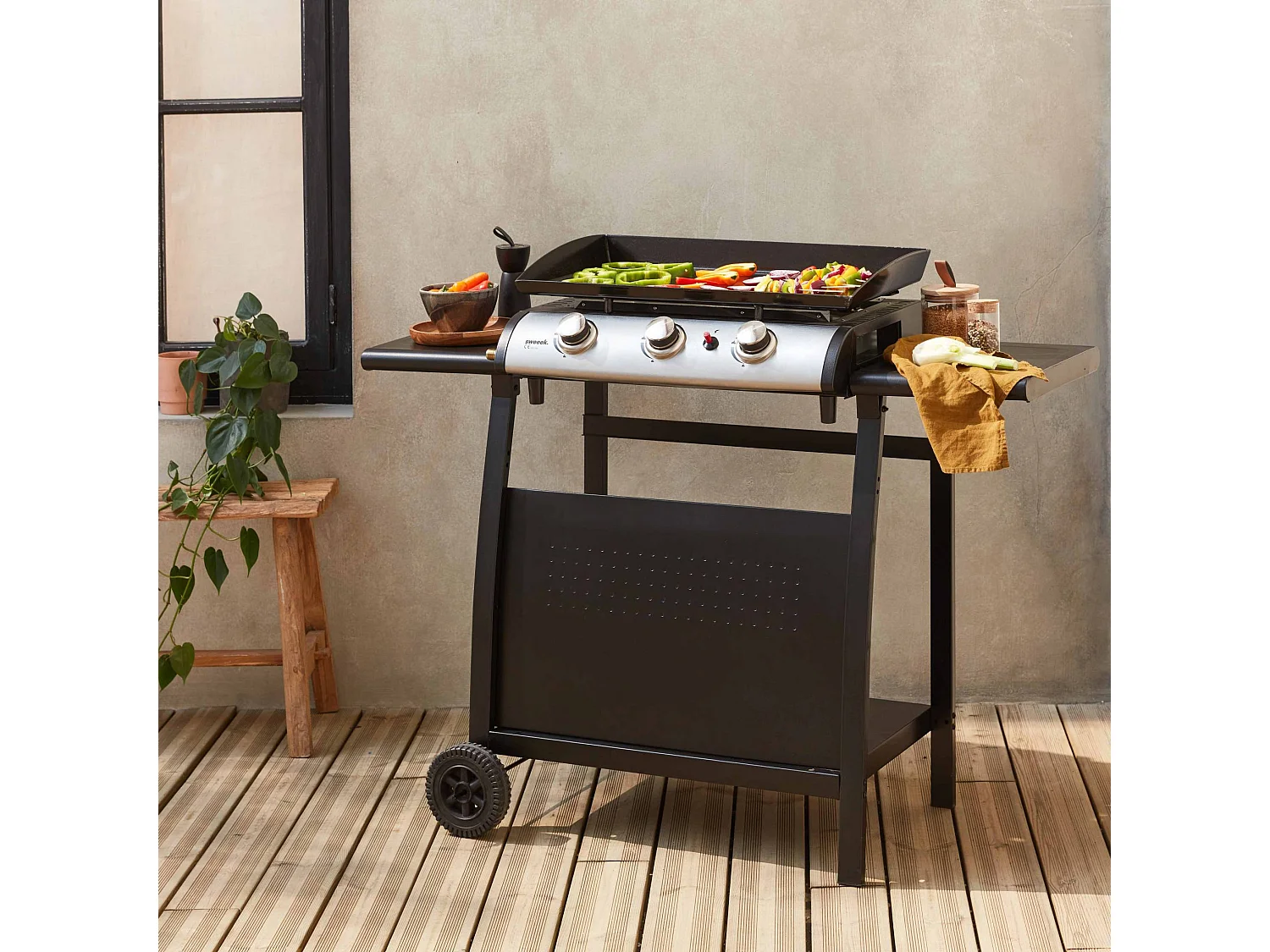 Plancha au gaz 3 brûleurs sur chariot - Porthos - 7.55kW. plancha à gaz avec desserte . cuisine extérieure. plaque émaillée. inox. barbecue