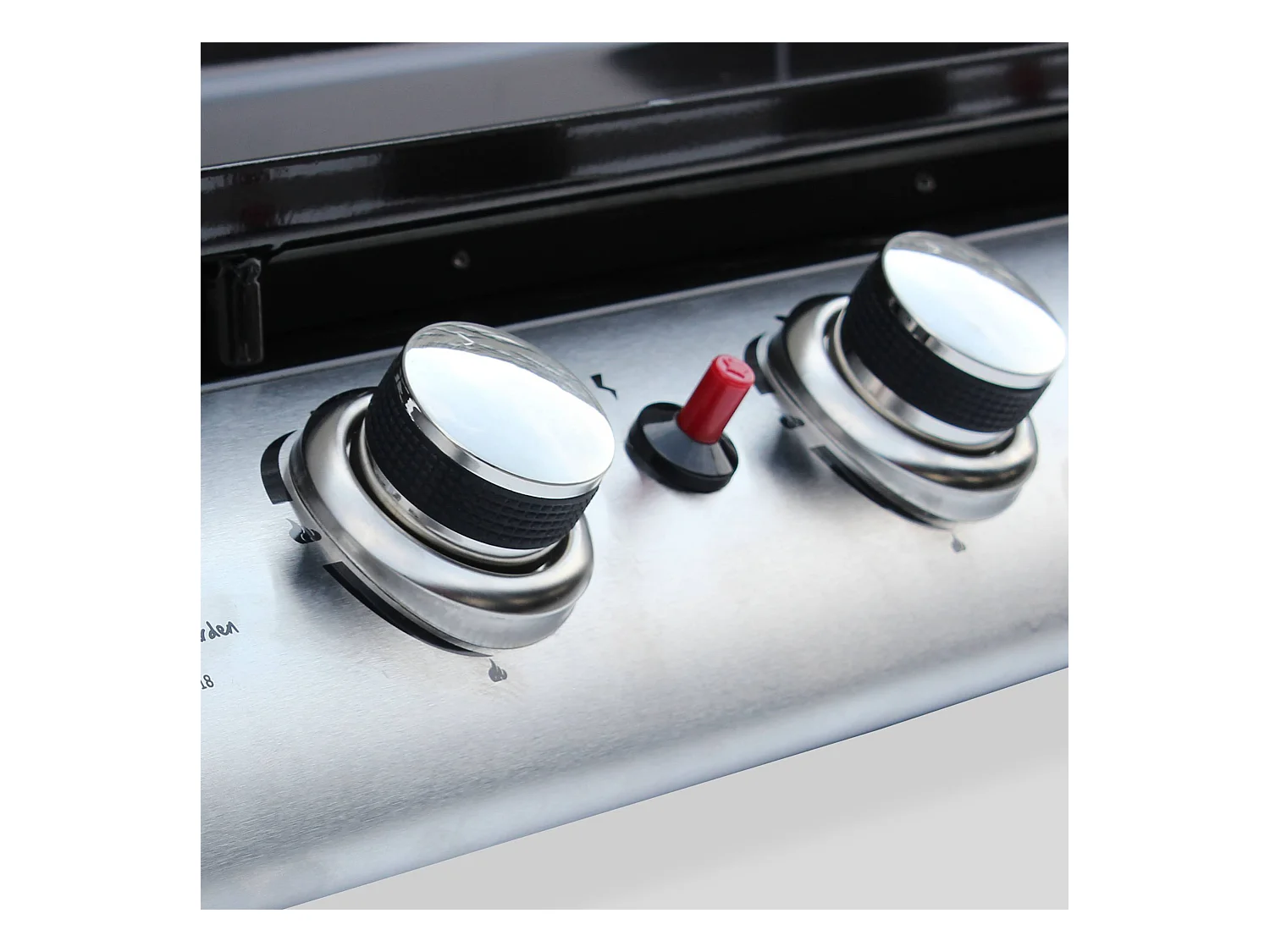 Plancha au gaz 4 brûleurs sur chariot - Porthos - 10kW. plancha à gaz avec desserte . cuisine extérieure. plaque émaillée. inox. barbecue