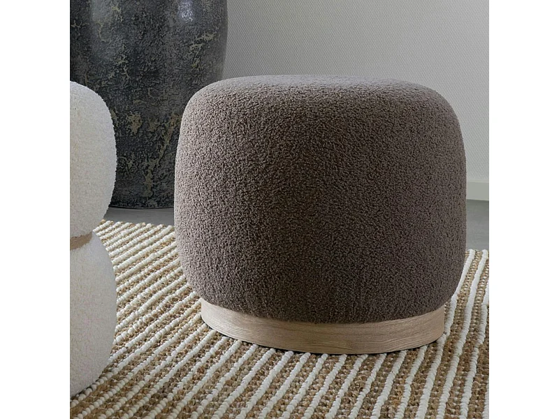 Pouf rond marron effet fourrure sur base bois BRUGES