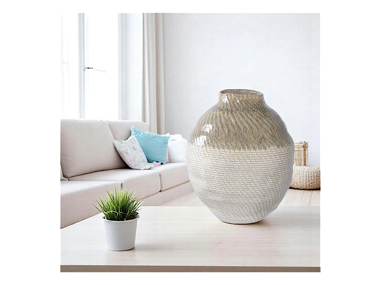 Vase rond vert et blanc, effet vannerie