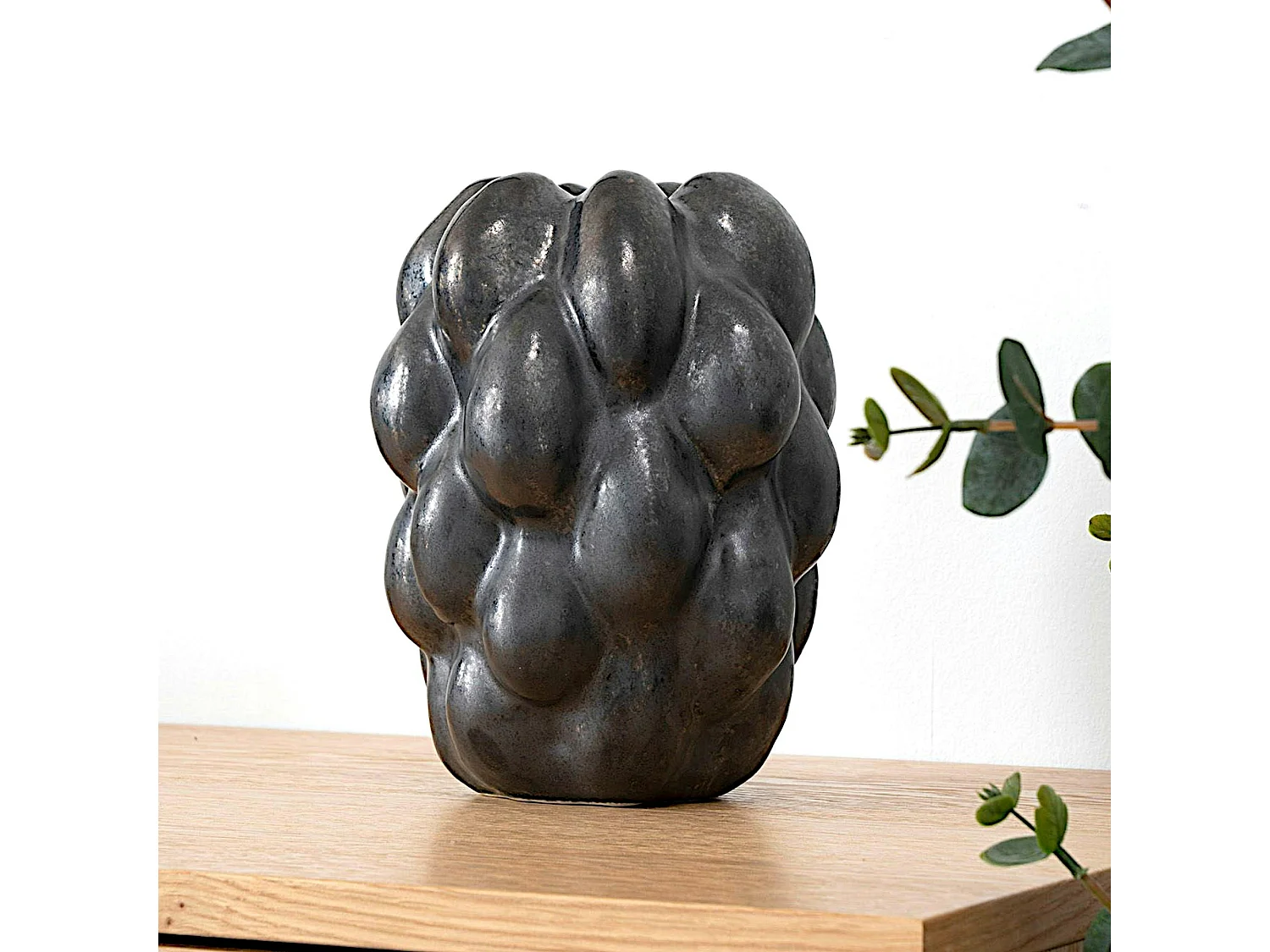 Vase décoratif noir organique