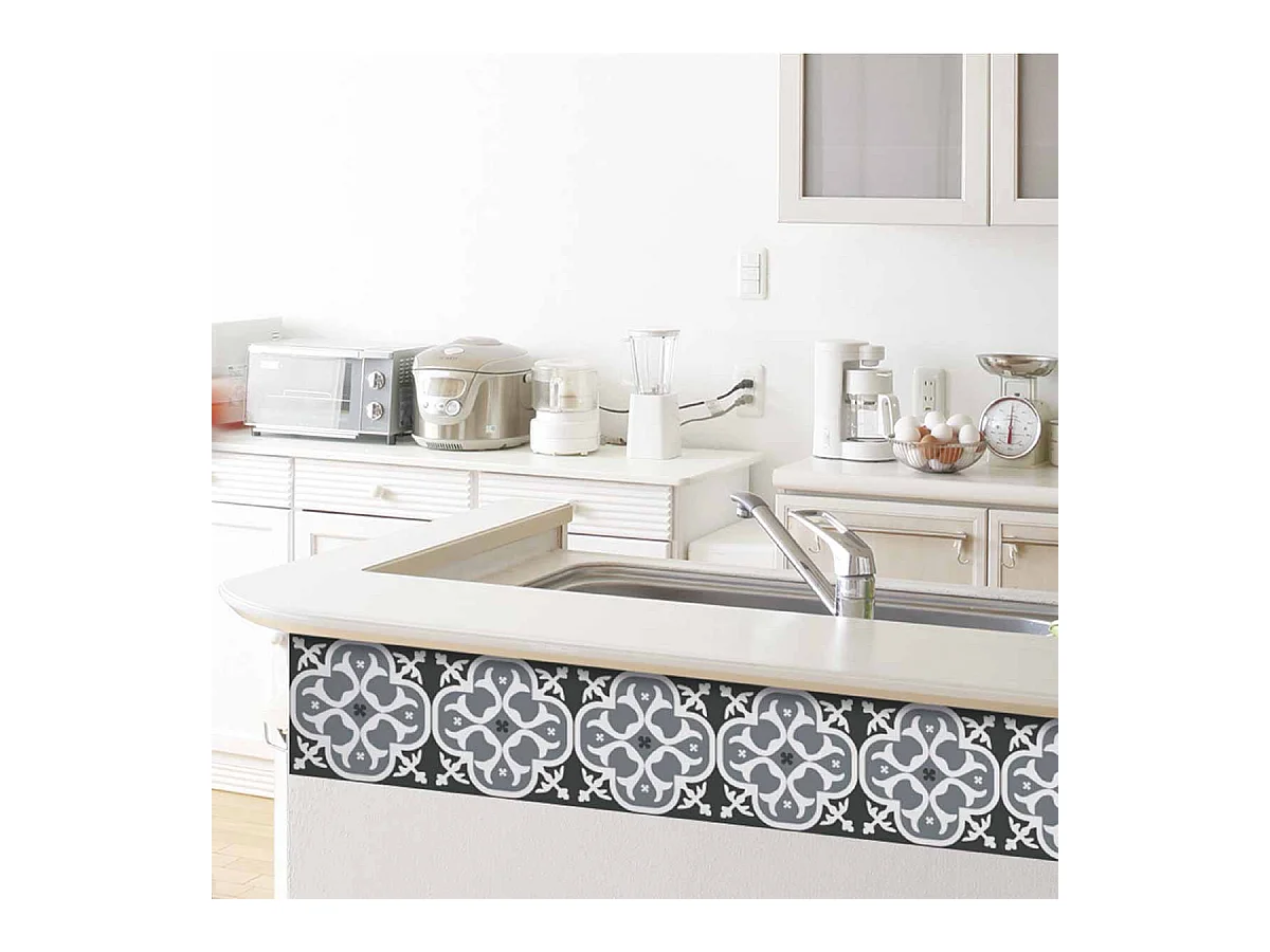 Fliesenaufkleber 15 X 15 cm Schwarze Lilie