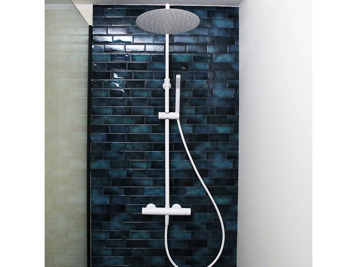 Mechanischer Duschsäule Envol in Weiß Essebagno