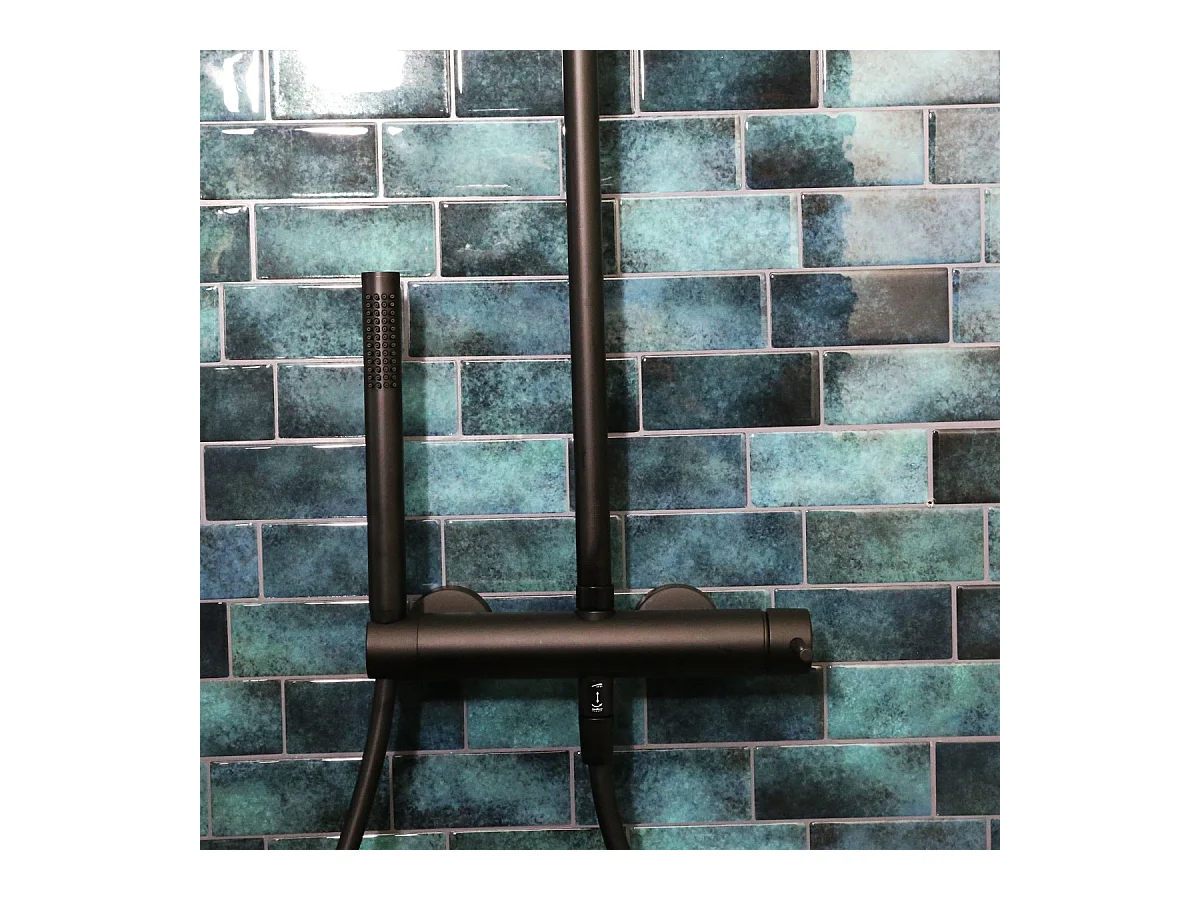 Mechanische Duschsäule Envol schwarz Essebagno