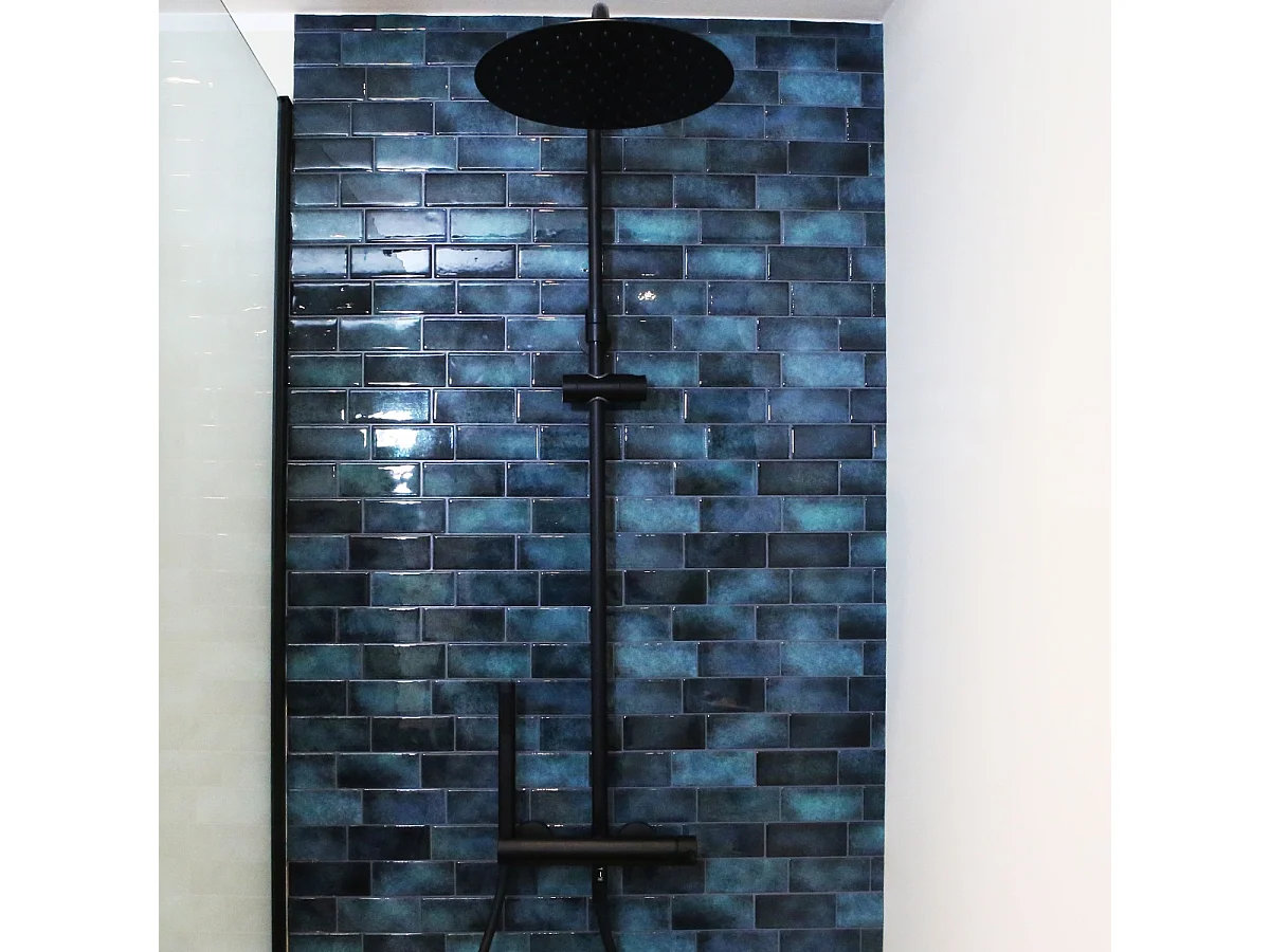 Mechanische Duschsäule Envol schwarz Essebagno