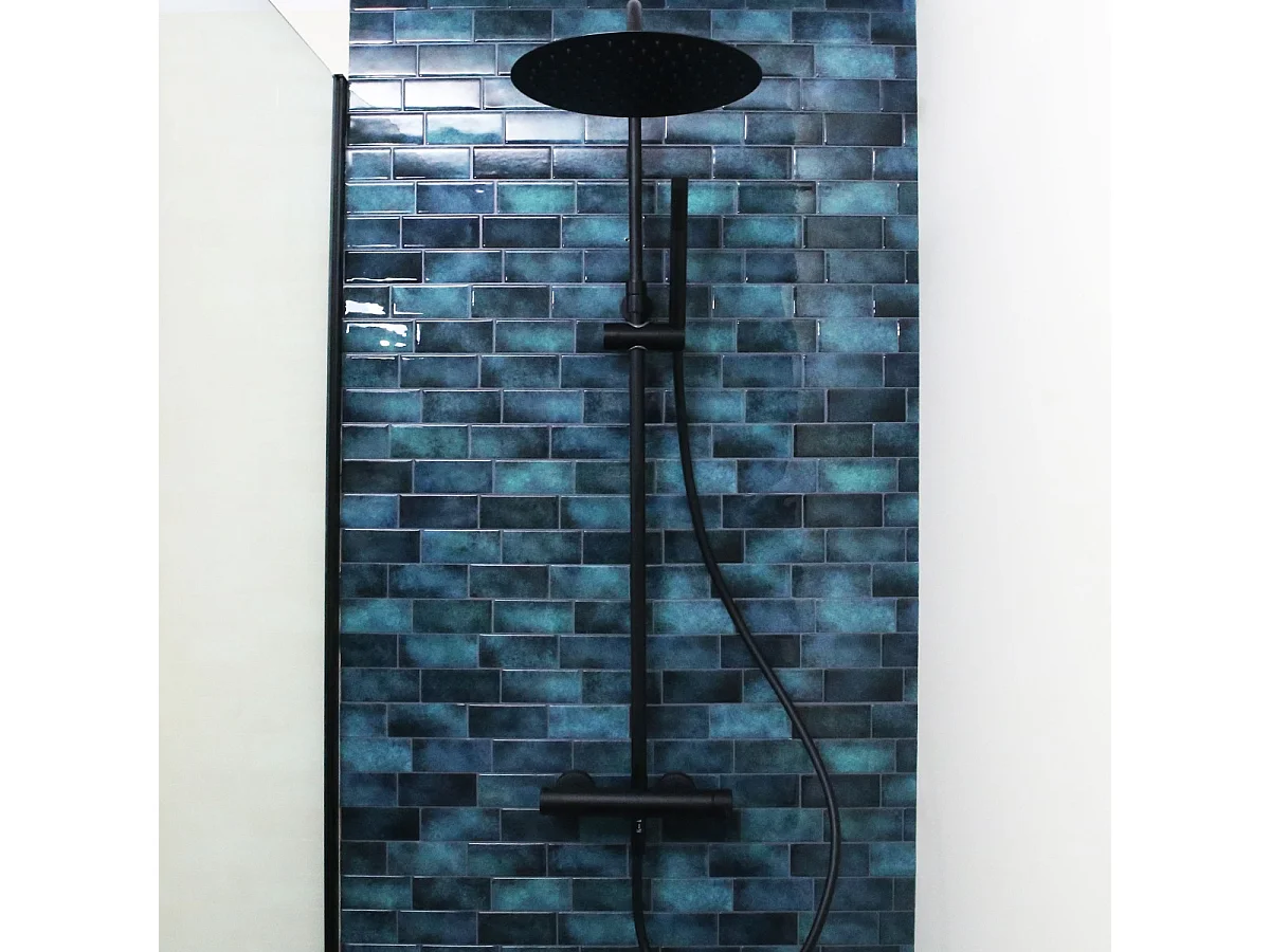 Mechanische Duschsäule Envol schwarz Essebagno