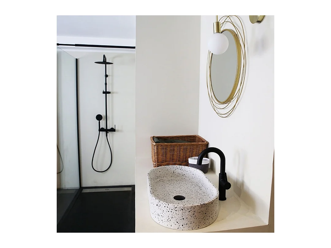 Lollipop II Duschsäule Mechanische mattschwarz 250 Essebagno