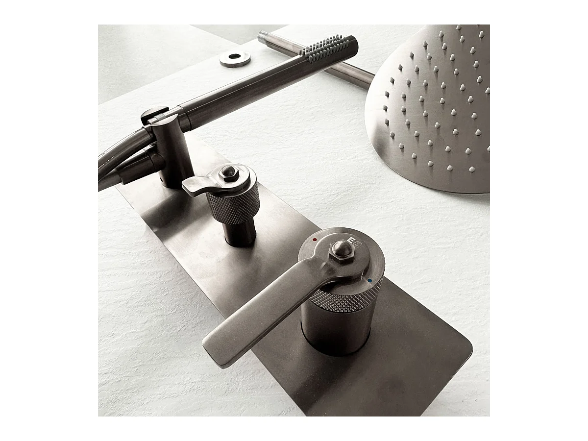 Molette Coluna de duche encastrável mecânica em aço inoxidável Essebagno