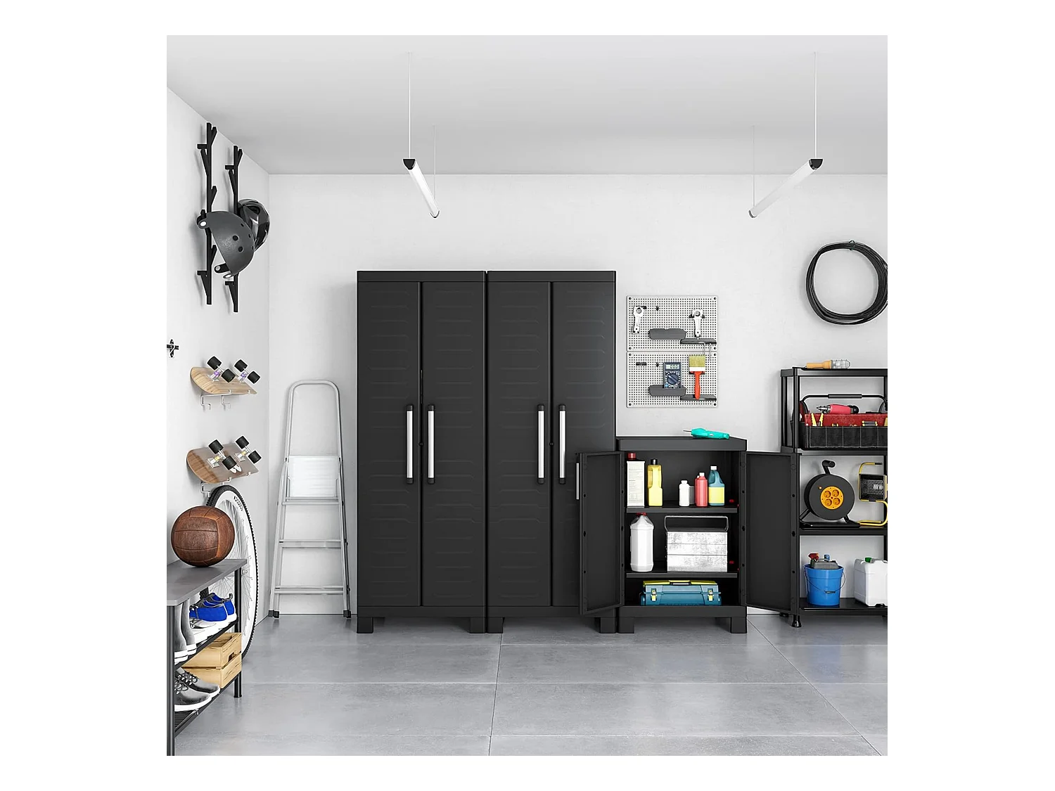 Meuble de jardin bas en résine "Cindy" avec étagères intérieures et pieds surélevés cm 65x45 97h