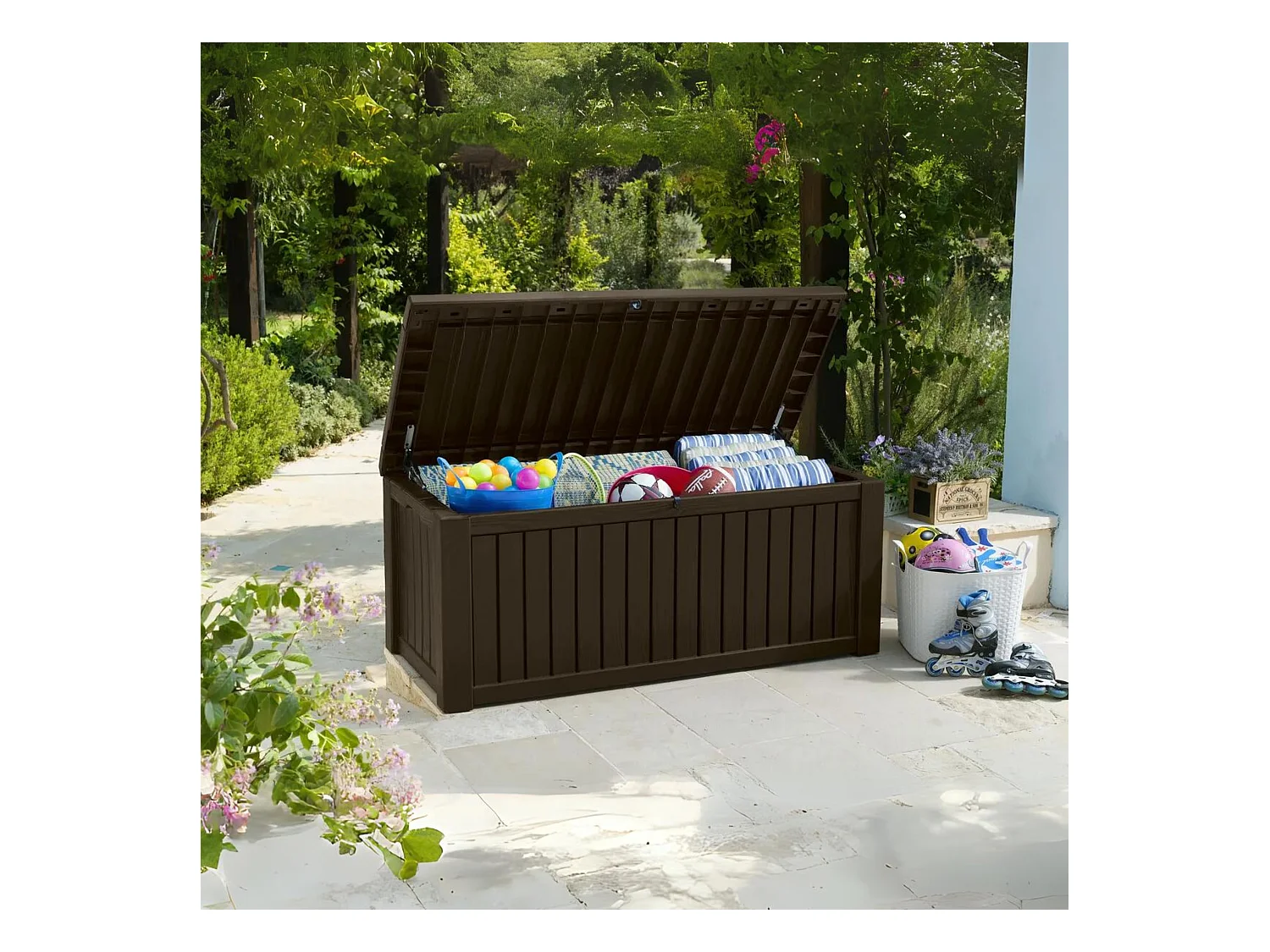 Baúl de exterior "Rock" de resina con efecto madera, amplio, 155 x 72,4 cm, 64,4 cm de alto.