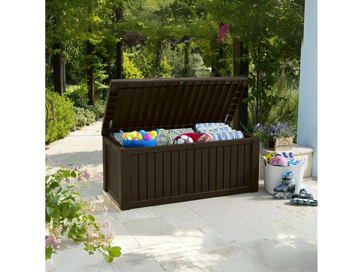 Baúl de exterior "Rock" de resina con efecto madera, amplio, 155 x 72,4 cm, 64,4 cm de alto.