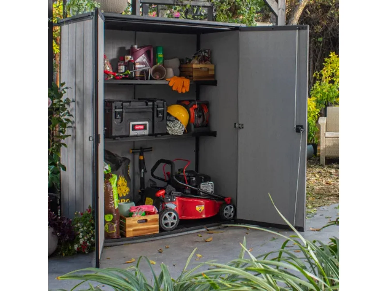 Armadio porta attrezzi da esterno "Compact" a 2 ripiani cm 140x73,6 170,4h