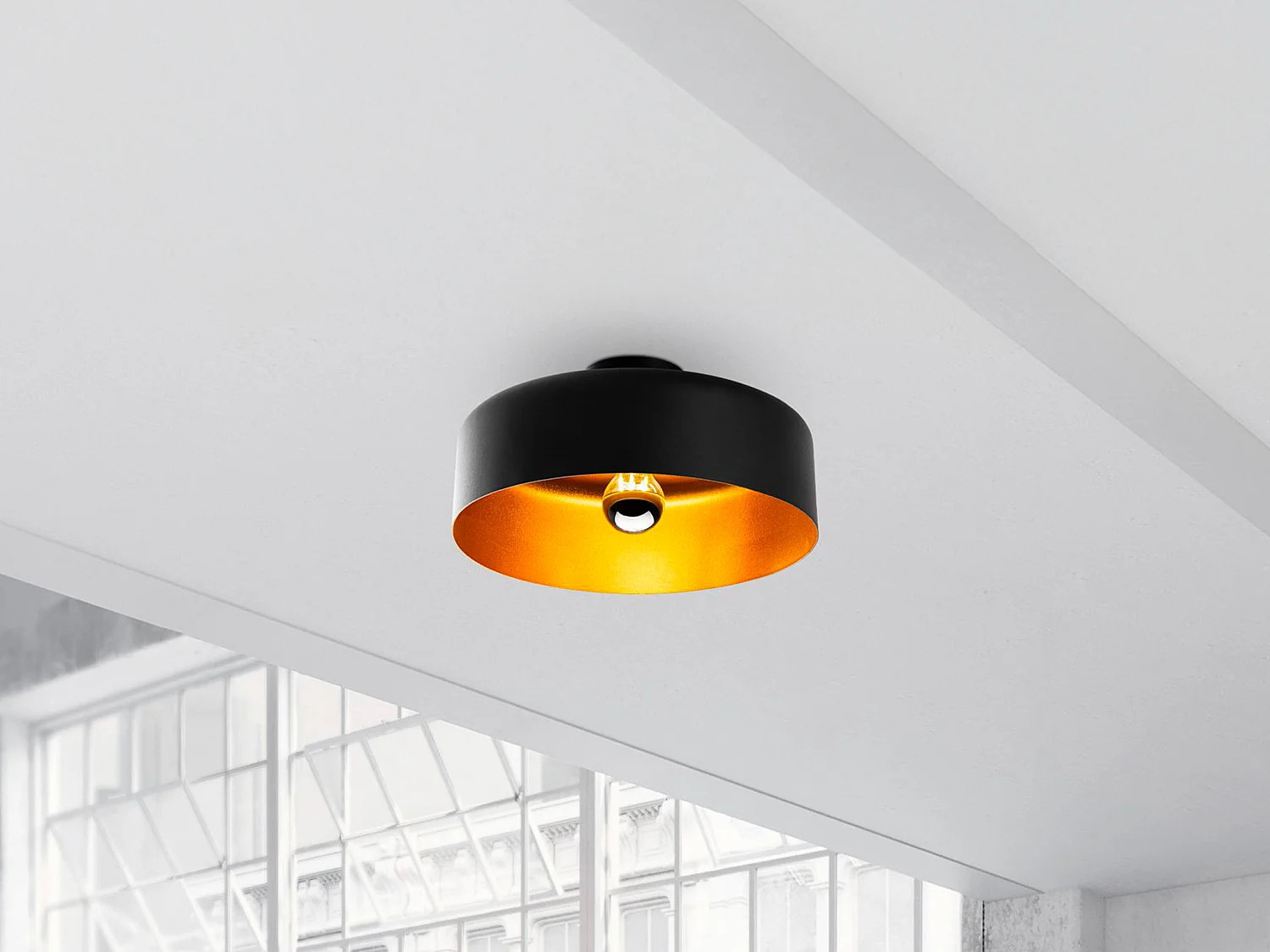 Plafonnier en métal - Noir intérieur doré - H. 18 x D. 35 cm - AVENO