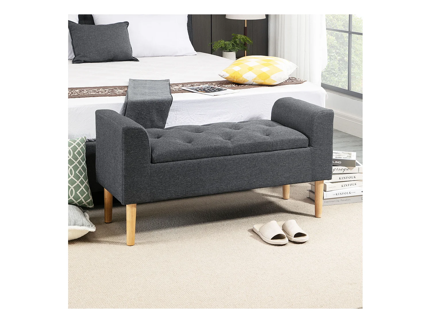 Banquette coffre de rangement 2 en 1 design Chesterfield assise capitonnée accoudoirs courbés pieds effilés bois d'hévéa aspect lin gris