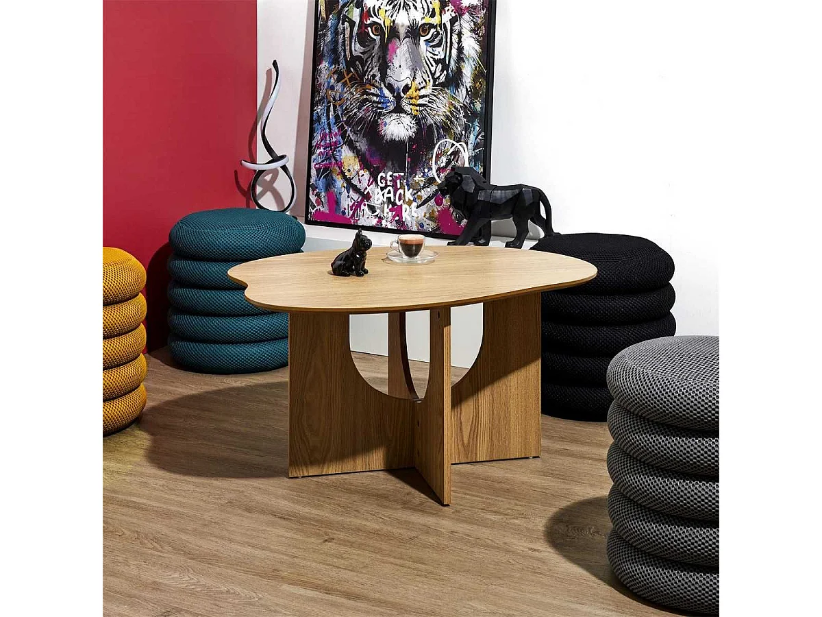 Table basse forme organique et piètement graphique en MDF aspect chêne - KALIOPE