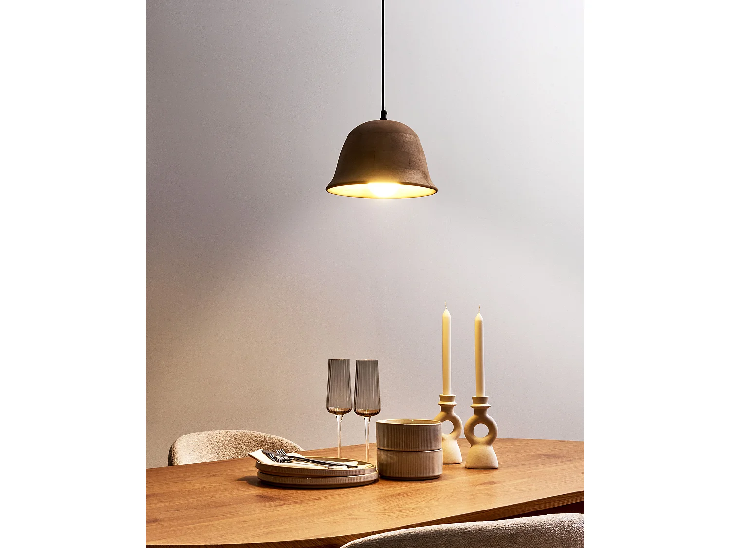 Hängelampe Mangoholz hell braun rundes Design modern Boho Stil Goika