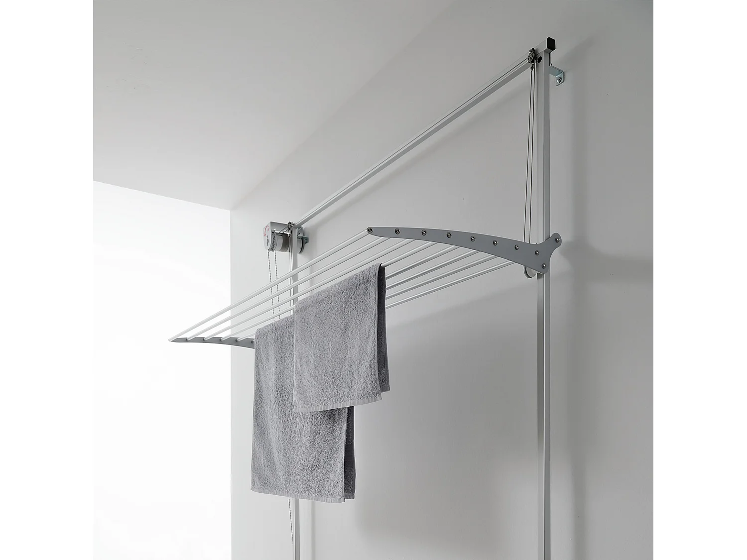 Étendoir mural 2 grilles aluminium résistant – gris – 108x52x137 cm Wall Plus