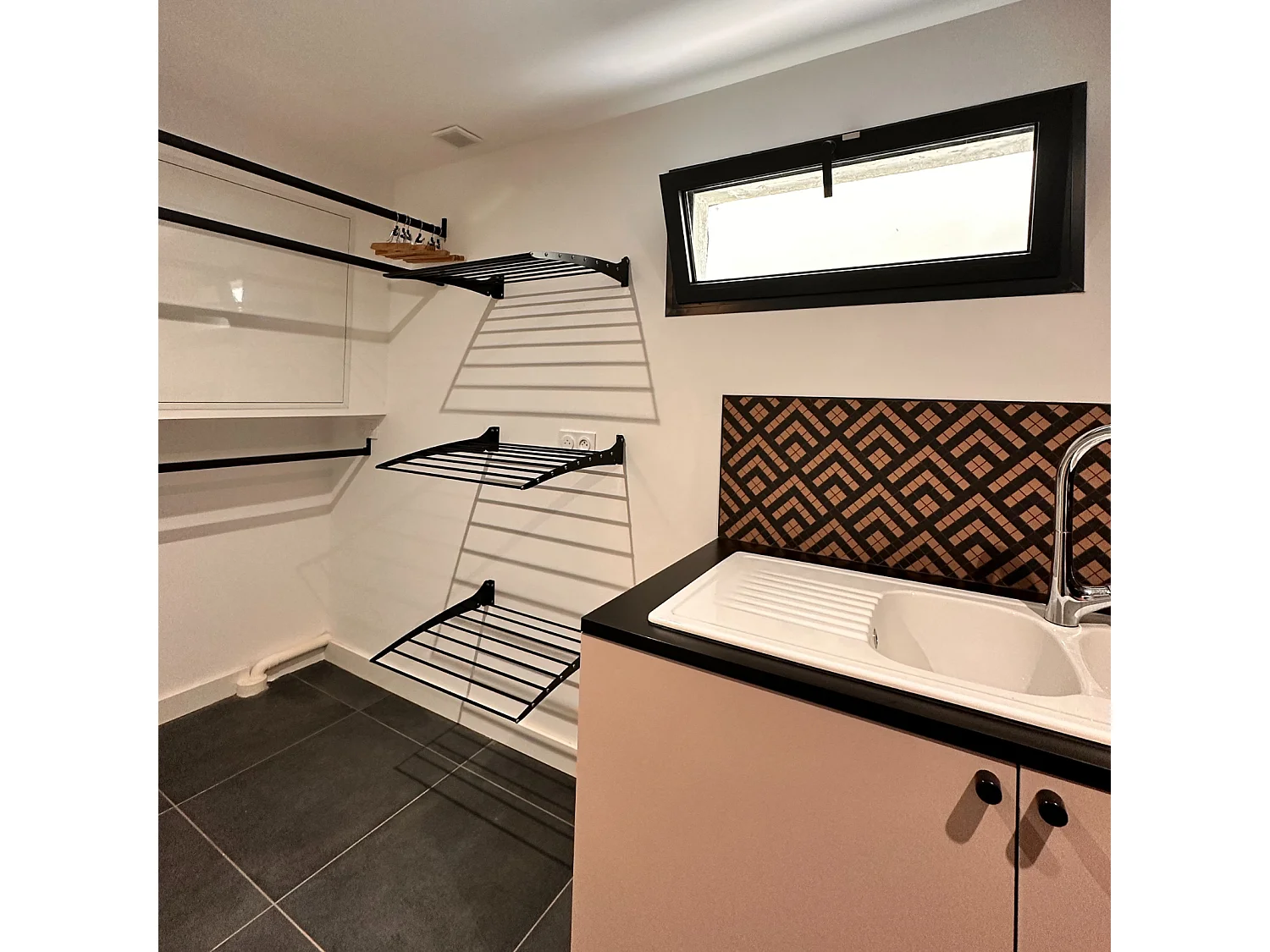 Étendoir à linge mural étendoir mural repliable – noir – 82x50x10 cm Fold 80